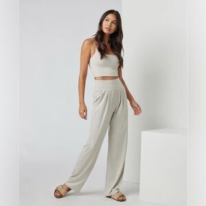 Vuori Womens Pants Lux At Ease Straight Large